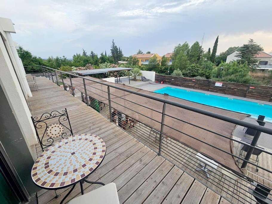Апартаменты 104 Douce Provence Au Calme Face A La Piscine Эгюий Экстерьер фото
